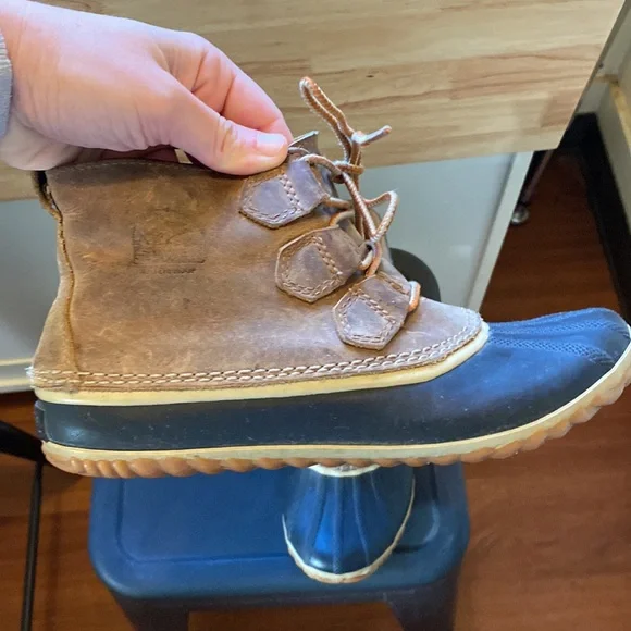 Sorel Out N About, waterproof ankle boots, size 9.5 - Picture 7 of 12